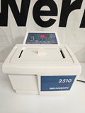 Branson 2510 Bransonic Small Benchtop Ultrasonic Cleaner 2510R-DTH