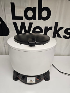 IEC Centrifuge HN-SII with 958 Rotor with 320 Tubes and Manual