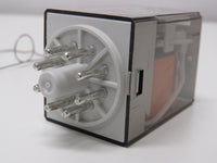 Allen Bradley 700-HA32A1 SER-D 10A RELAY and Base 700-HN100 with retainer clip