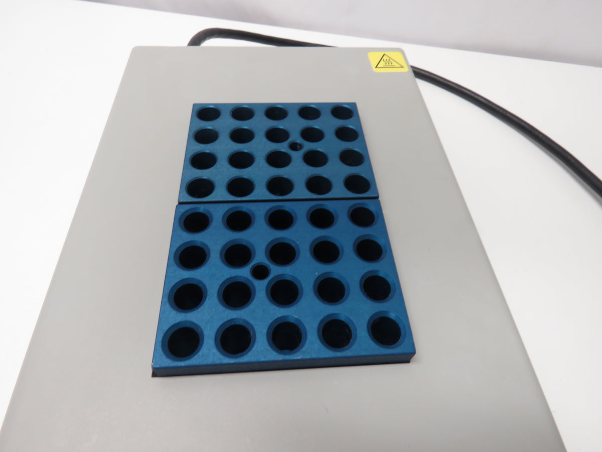 Vwr Block VWR Analog Dual Heat Block 12621-108 with 2, 20 well blocks - Warranty ...