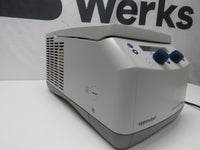 Eppendorf 5424R Refrigerated Benchtop Centrifuge w/FA-45-24-11 Rotor 120V