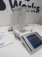 Mettler Toledo XP205 Analytical Balance Scale - Weight Verified - Excellent Condition