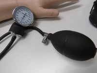 NASCO LifeForm Blood Pressure Simulator LF1095 Manikin Training Arm & Case