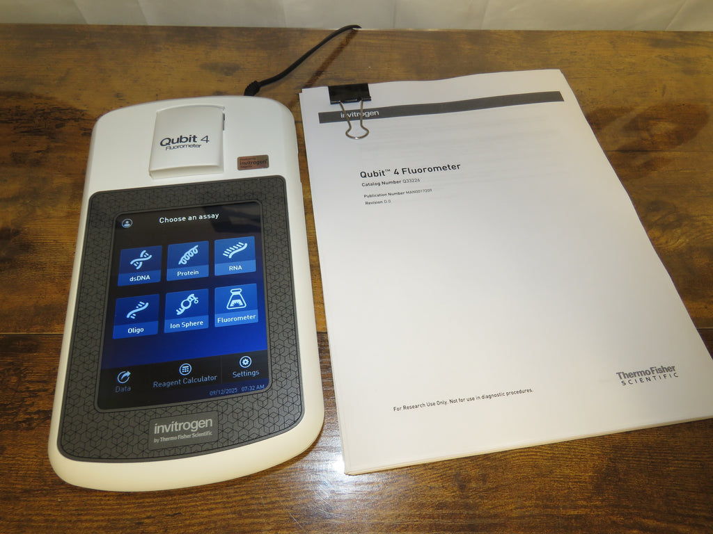 2022 Invitrogen Thermo Fisher Scientific Qubit 4 Fluorometer - Exceptional!