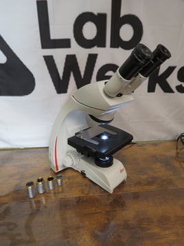 Leica DM750 Microscope w/ Objective Lens 4x 10x 20x 40x