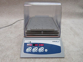 VWR Incubating Mini Shaker 120V Cat. No: 12620-942 - Great Condition w/ Warranty