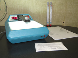 X-rite 301 Transmission Densitometer w/Manual, New Bulbs, 301-27 Calibration Strip