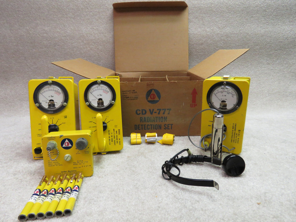 Civil Defense CD V-777 Radiation Detection Set with Original Box Geiger Counter