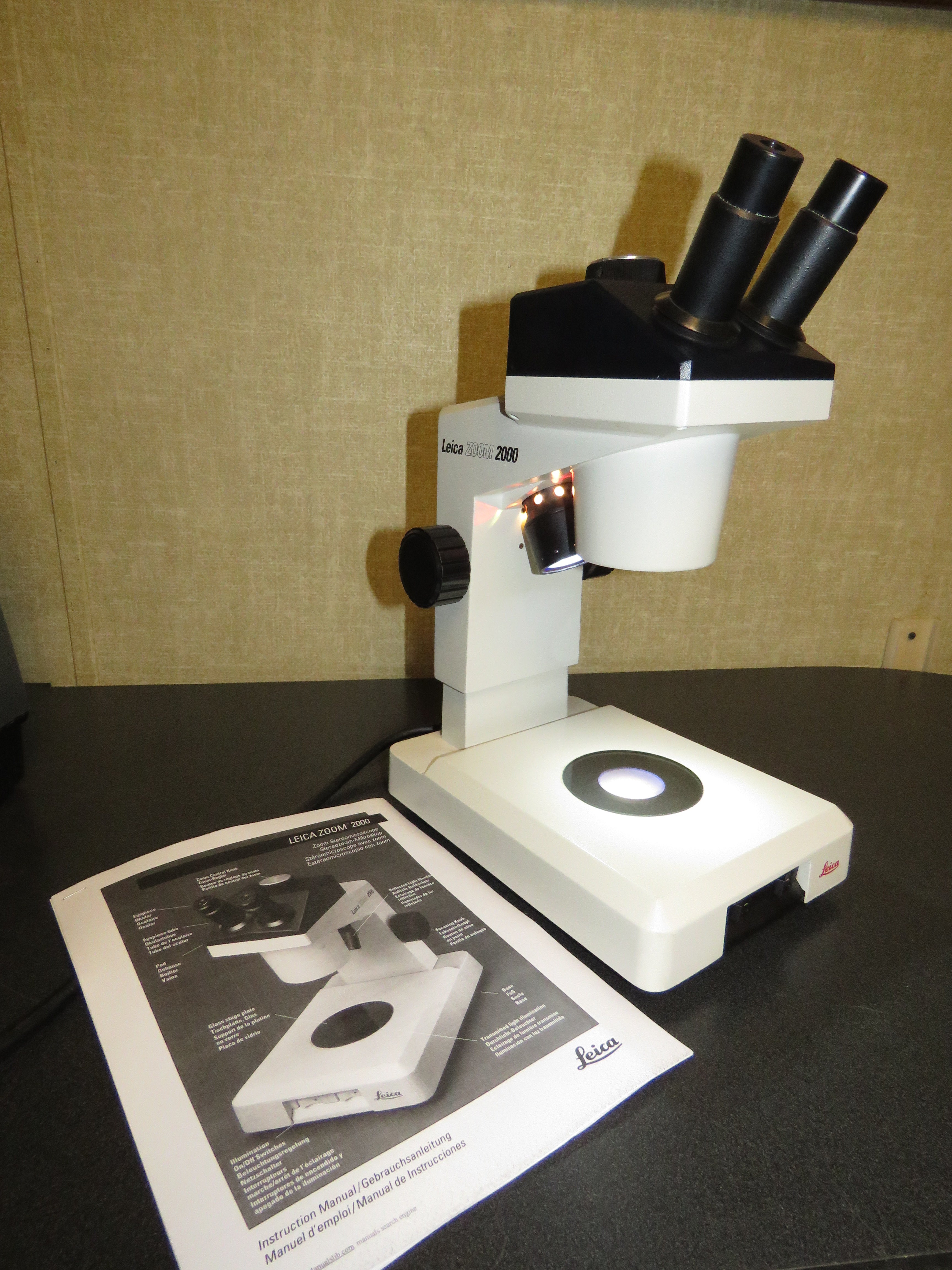 Nice Microscope Leica ZOOM 2000 Model Z45V Stereo Inspection Microscope - Good Bulbs ...