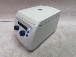 Eppendorf 5418 Centrifuge w/ F-45-18-11 rotor