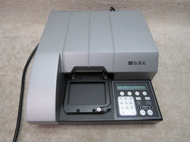 BioTek ELx800 Absorbance Microplate Reader