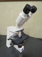 Zeiss Axiostar Plus Microscope