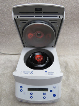 Eppendorf 5424 Benchtop Centrifuge w/FA-45-24-11 Rotor, 14680 RPM, 230V