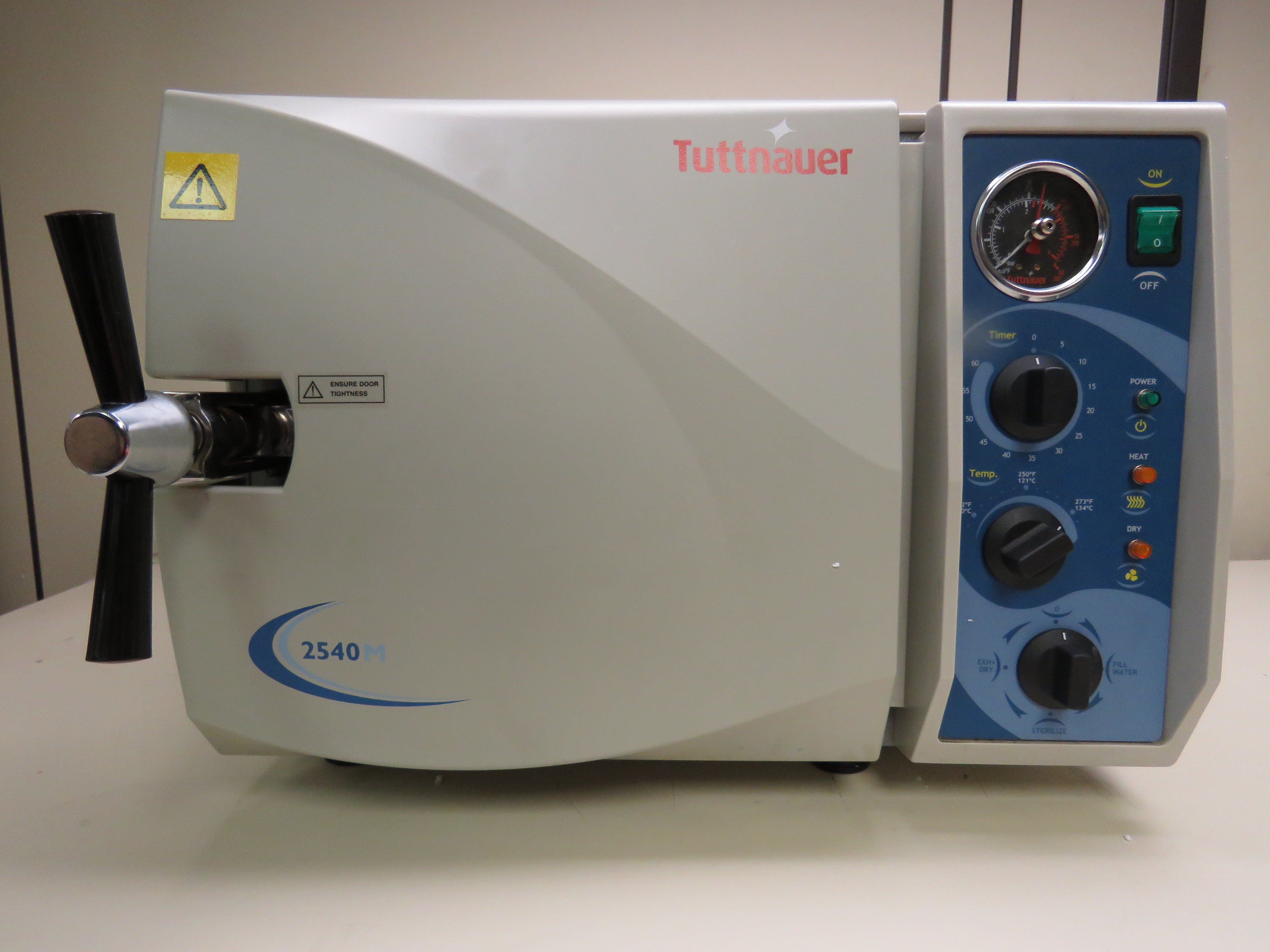 TUTTNAUER 2540M Manual Autoclave/Sterilizer