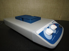 VWR Laboratory Analog Dual Temp 150C Heatblock Heater w/ 96 Well Block